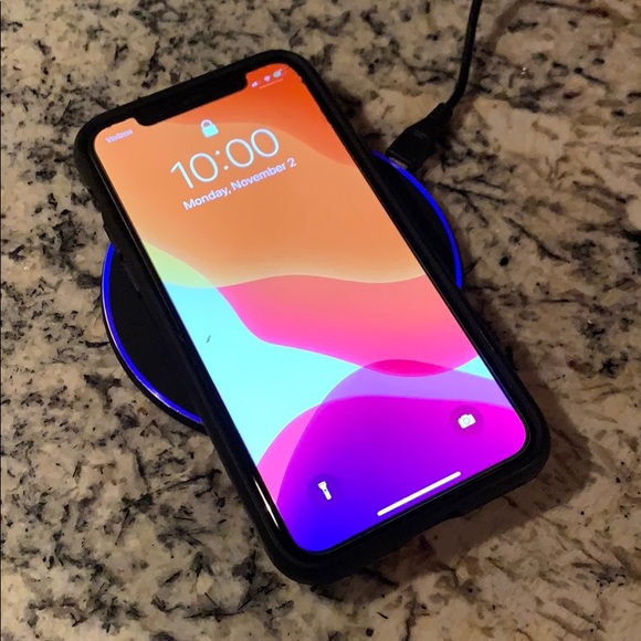 Brand new Wireless charging pad!! - Picture 4 of 7